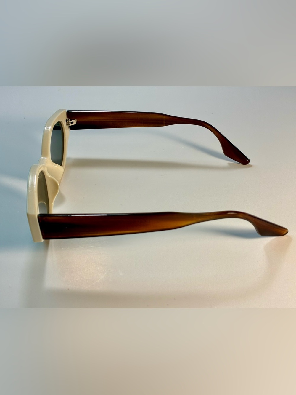 Vintage Cream & Brown 60’s Sunglasses - Picture 3 of 8
